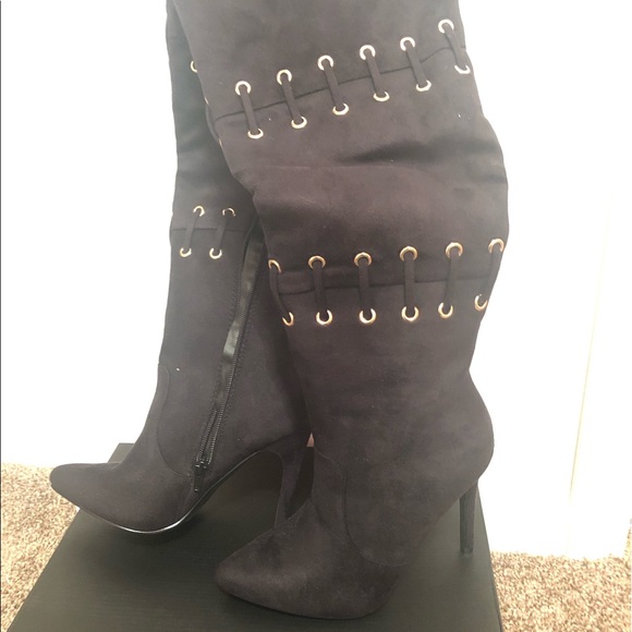 Black boots - Picture 8 of 8